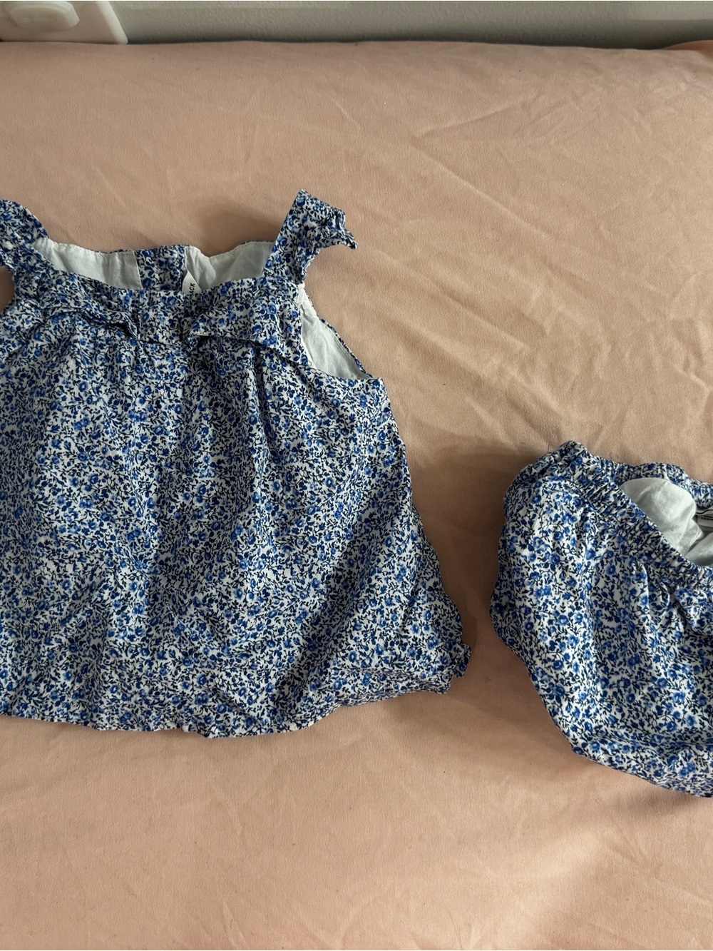 Janie and Jack Blue and White Floral Top with Matching Bloomers- 6-12 Months